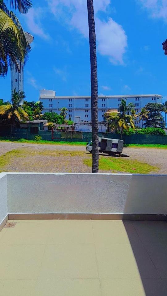 Green Bloom Dehiwala-Mount Lavinia Exterior photo